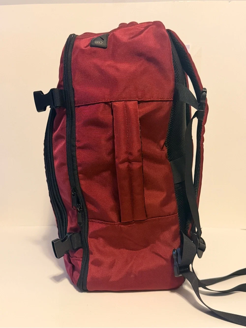 NWOT EcoHub Unisex Travel Backpack-Red/Burgundy Color